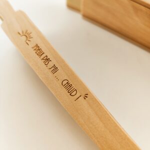 éventail en bois 2